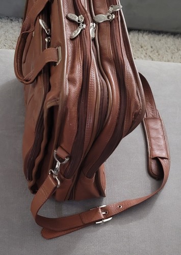 McKlein Leather Brown Fly-Through Checkpoint-Friendly Laptop Briefcase - Afbeelding 11 van 15