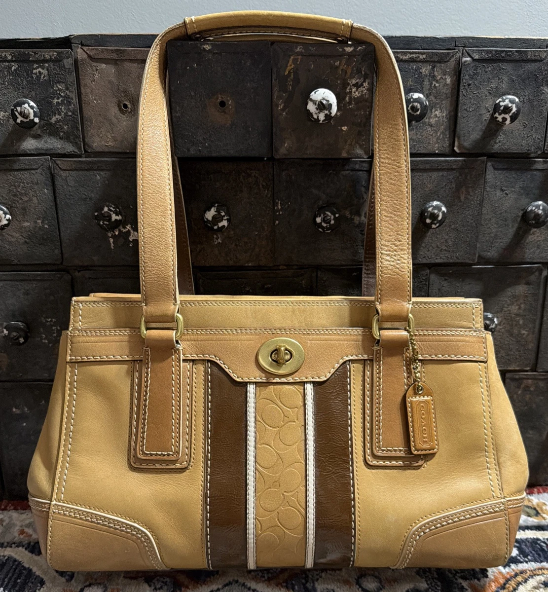 25+ Coach Hampton Turn Lock Bags & Women's Leather Exterior for