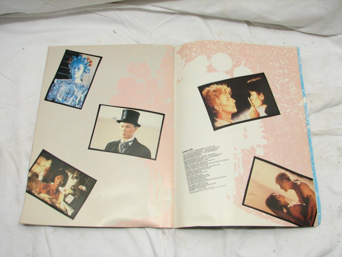 David Bowie Serious Moonlight Tour '83 Concert Program Book 1983