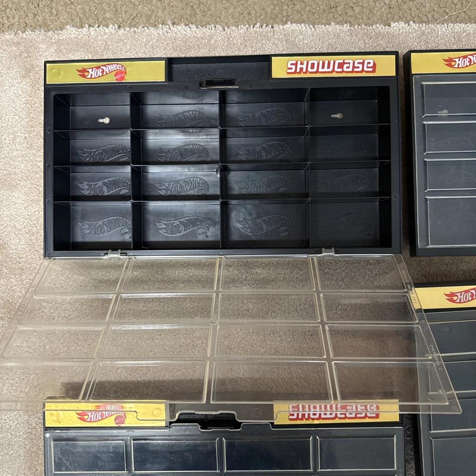 Vintage 1981 MATTEL HOT WHEELS Wall Mount (16 Car Slots) SHOWCASE DISPLAY (5) - Image 2 of 4