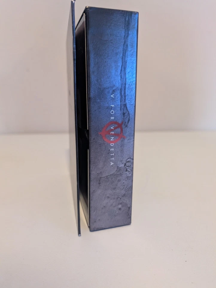 V For Vendetta 4K UHD Collectible Booklet Wachowski Portman Weaving Rare oop - Image 4 of 4
