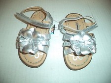 Size 5 Girls Shiney Silver Flower Sandals With Adjustable Ankle Strap