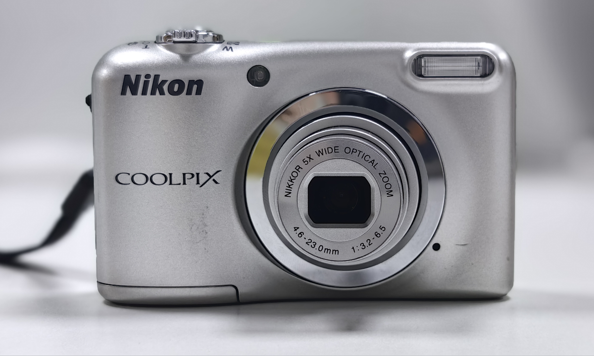 Nikon COOLPIX A10 16.1MP 5x Optical Zoom Compact Digital