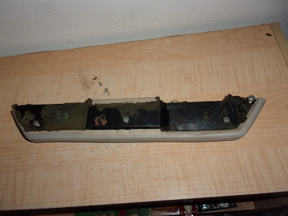 Chrysler Fifth Avenue Fury Diplomat 1983-1989 reposabrazos pasajero derecho tirador de puerta Foto 3 de 4