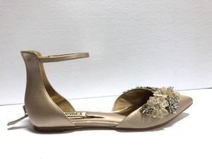 badgley mischka abby ankle strap flat