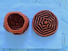 vetement poupée moderne/ancienne tour tete 24 a 28 cm chapeau orange/noir