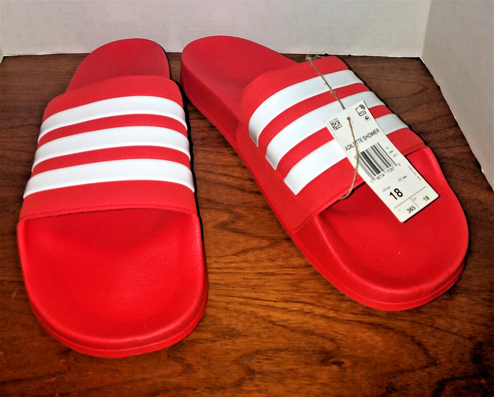 Sandali Adidas Uomo Adilette Doccia Slides Rosso GZ5923 Taglia 18 (made in India)