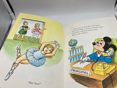 Vintage 1973 Mickey Mouse Joke Book Hardcover Disney - Picture 5 of 9