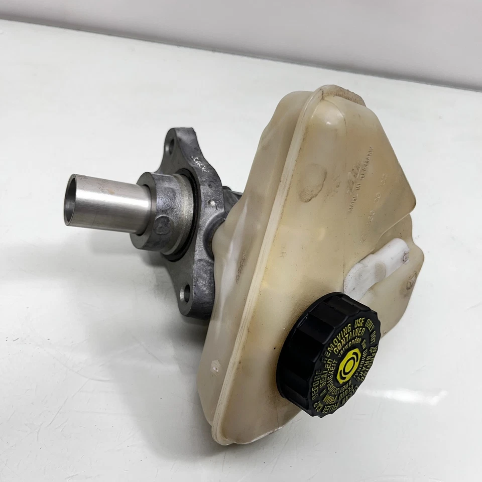 Reservatório de fluido de freio 2005 - 2013 Mercedes-Benz S550 W221 A2214300002 fabricante de equipamento original - Imagem 4 de 4