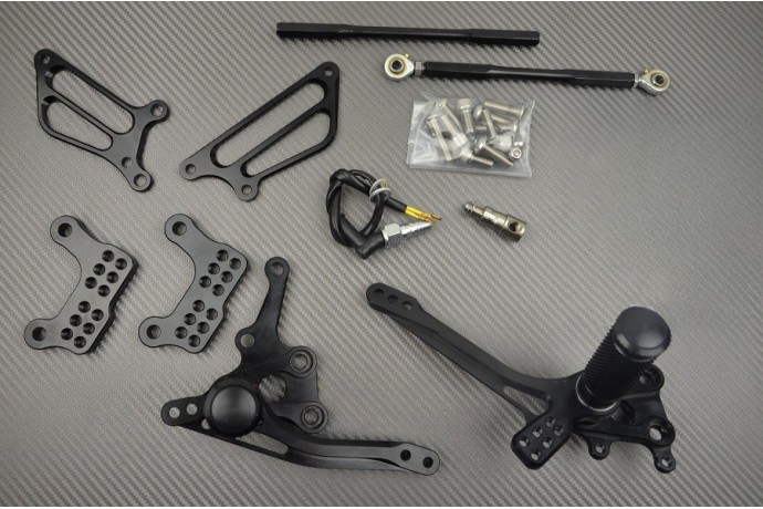 Commandes Reculées Réglables en Alu pour Triumph Daytona 955i 2004-2006