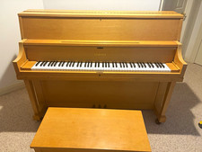 Yamaha Upright Acoustic Piano 88 Keys 3 Pedals Oak Brown Finish w/ Bench