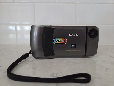 Casio QV-120b LCD Digital Camera 2MB Storage 640x480 Resolution w/ Leather Case