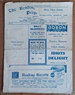 1939/40 READING v SOUTHEND UNITED DIVISION 3 SOUTH 02/09/1939 TRUNCATED SEASON