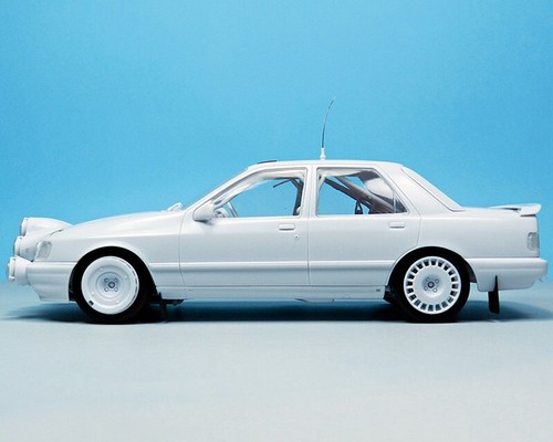 D.Modelkits DMK002 Ford Sierra Cosworth 4x4 Rally DePortugal '92 1:24 modellismo - Foto 7 di 12