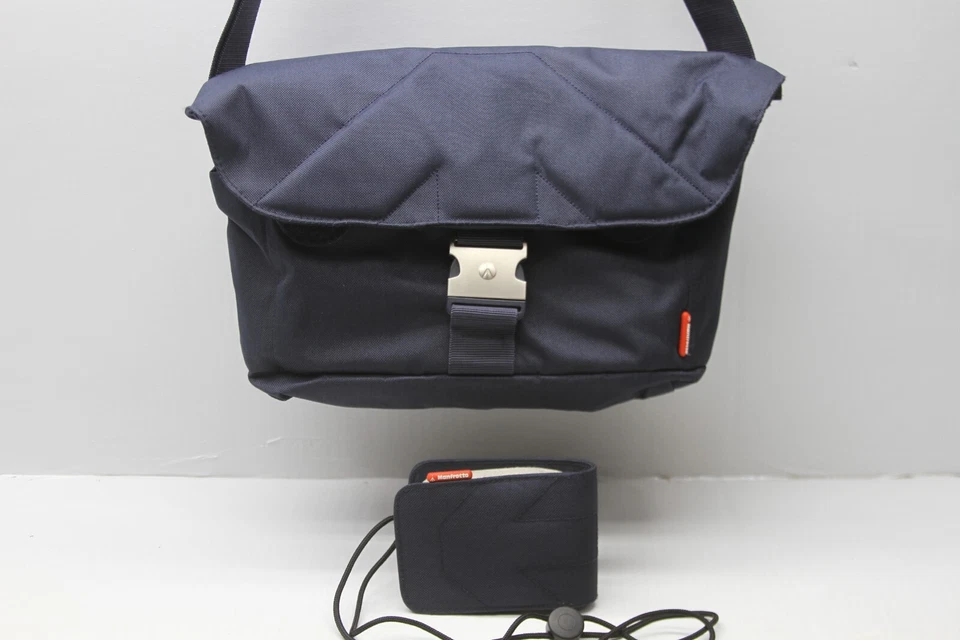 Manfrotto MB SV-MWM-15BI Allegra 15 Bolsa para Cámara Mensajero con Bolsa AZUL Foto 3 de 4