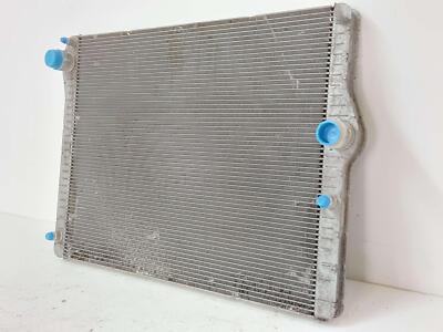 11-16 BMW 550i Rear Main Radiator 17118669004 7601831 *Fins