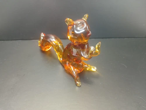 Vintage Pilgrim Glass Hand blown Amber Art Glass Squirrel Paperweight Figurine