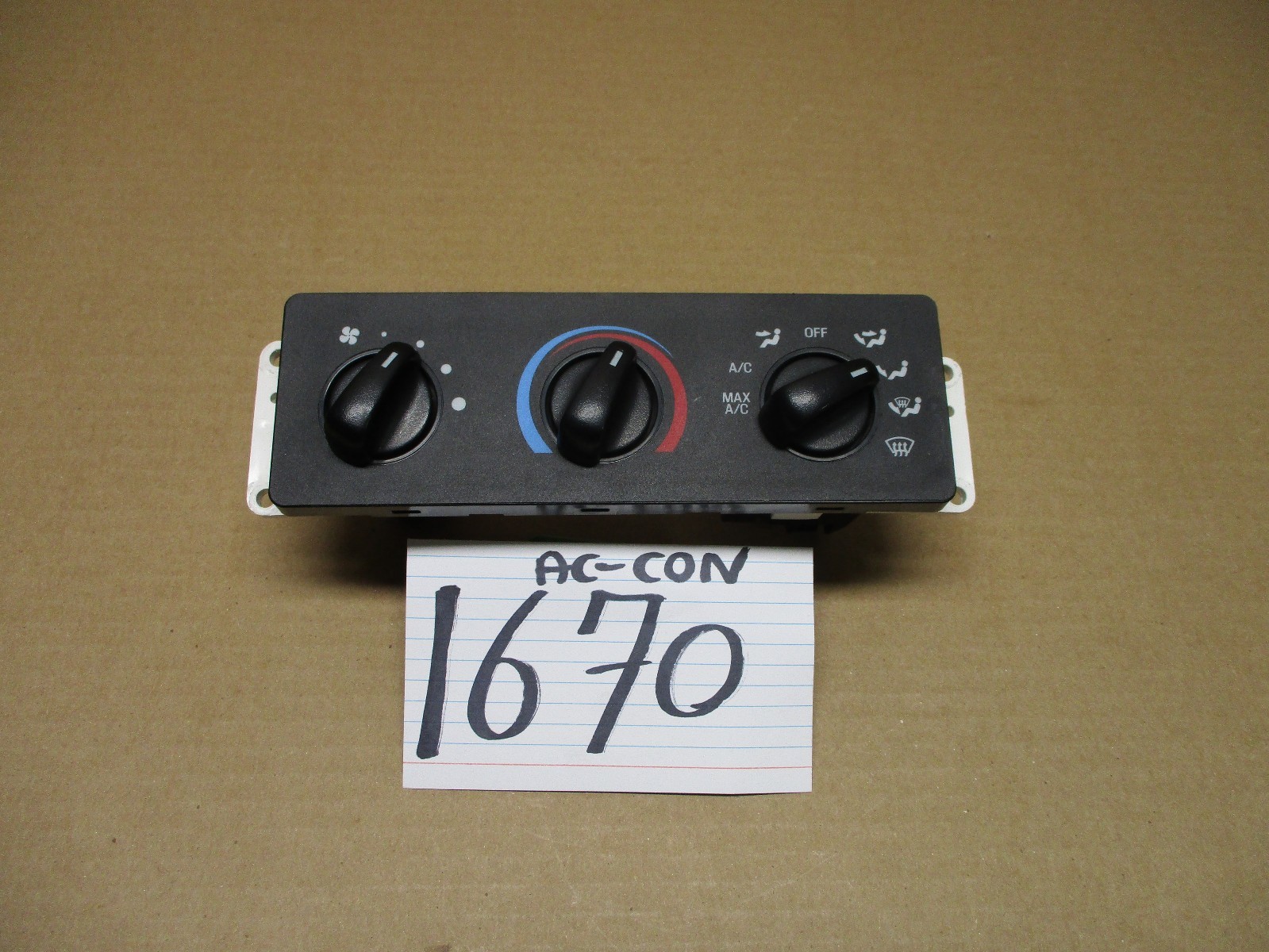 99 00 01 02 03 04 Ford F-250 AC and Heater Control Used Stock #1670-AC 