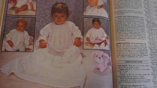 Vintage 80s Womans Weekly Favourite Family Knitting Pattern Fashion Style Teddy - Picture 9 of 14