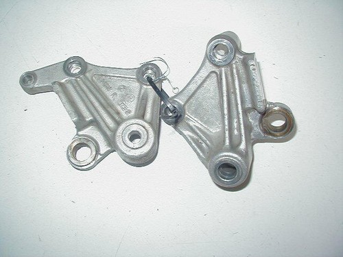 Halter für Federbein Dämpfer und Ständer Honda CBR 600 F, PC35, 99-00