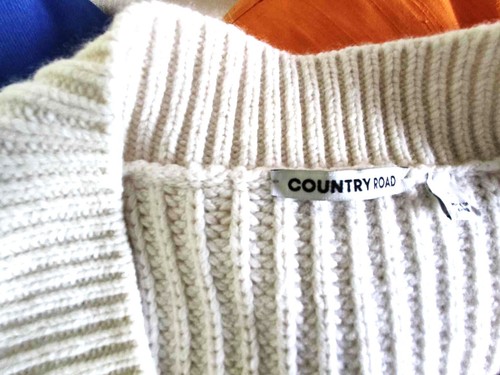 Excellent quality sleeveless jumper. Wool/cotton. Chunky. Cream. Country Road. - Picture 10 of 12
