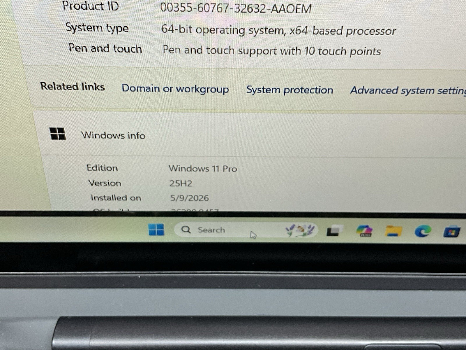 Dell Latitude 7320, 13-Inch Laptop, with INTEL CORE I5-1140G7, 256 GB SSD (Solid State Drive), Windows 11 Pro