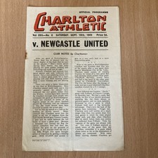 1949/50 Div 1. Charlton Athletic v Newcastle Utd. good
