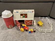 Vintage Fisher-Price 915 Little People Play Family Farm Barn Silo Incomplete