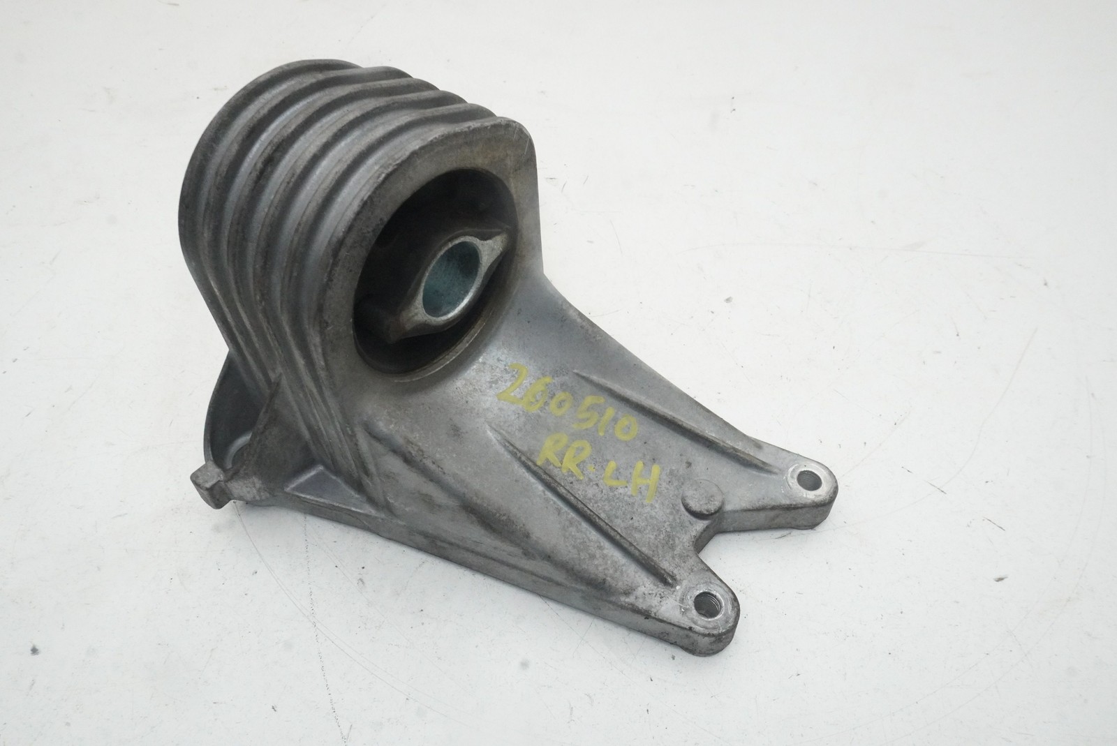 Ferrari California LEFT Transmission mount P/N 239754