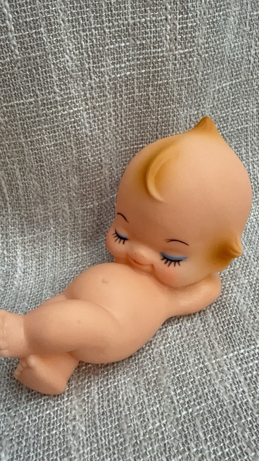 Vtg 4” Plastic Kewpie Baby Doll Sleeping Made in Taiwan Cake Topper Toy