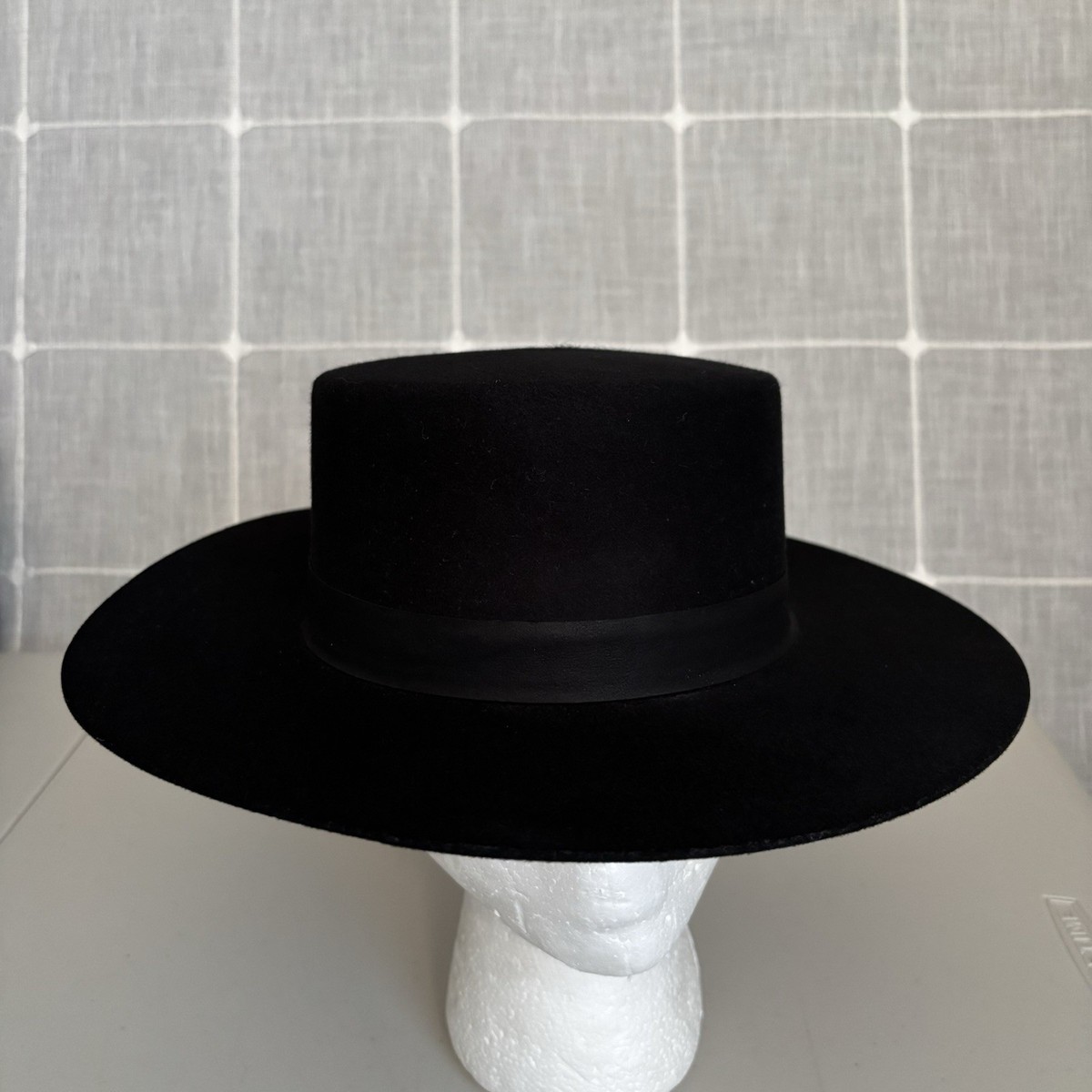 Janessa Leone Wide Brim Flat Top Hat Black Size Large