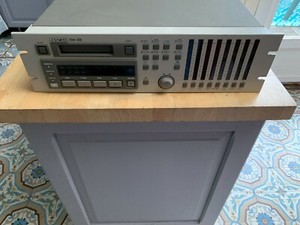 Tascam DA-38 digital multitrack recorder