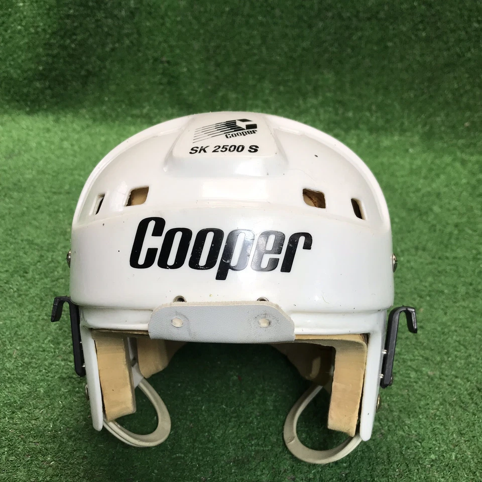 Vintage Rare Cooper Hockey Helmet SK2500 S Small White Gretzky Messier Awesome - Image 2 of 4