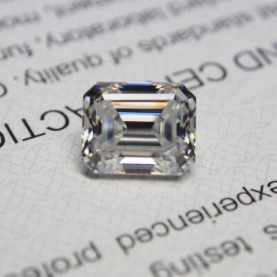 3 crt Emerald Cut White color Diamond Loose VVS1 D Grade + 1 free Gift