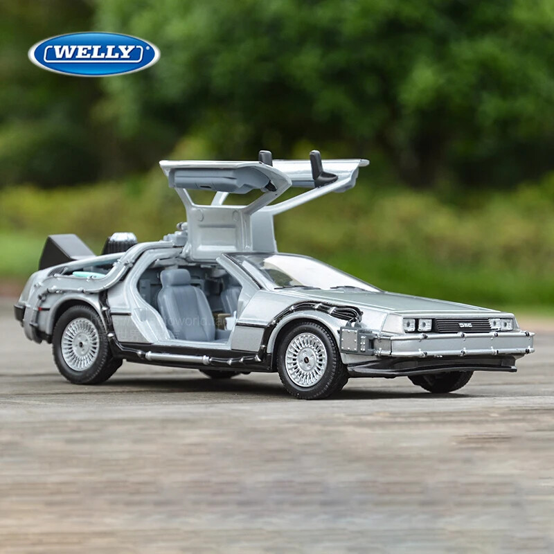 WELLY 1:24 Alloy Model Car DMC-12 delorean back to the