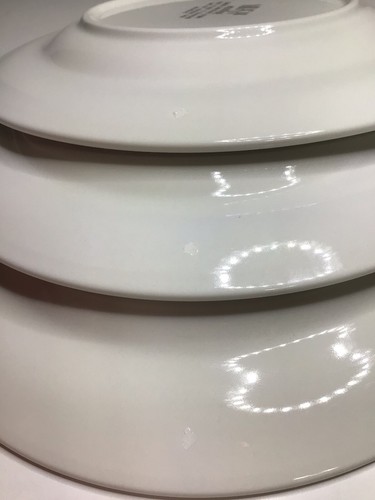 Juego de 3 platos de ensalada Mikasa Heritage Christmas Story poco más de 8 3/8 pulgadas - Imagen 15 de 24