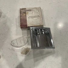 Vintage Hall - Mack No1 Soap Holder 625 Nos