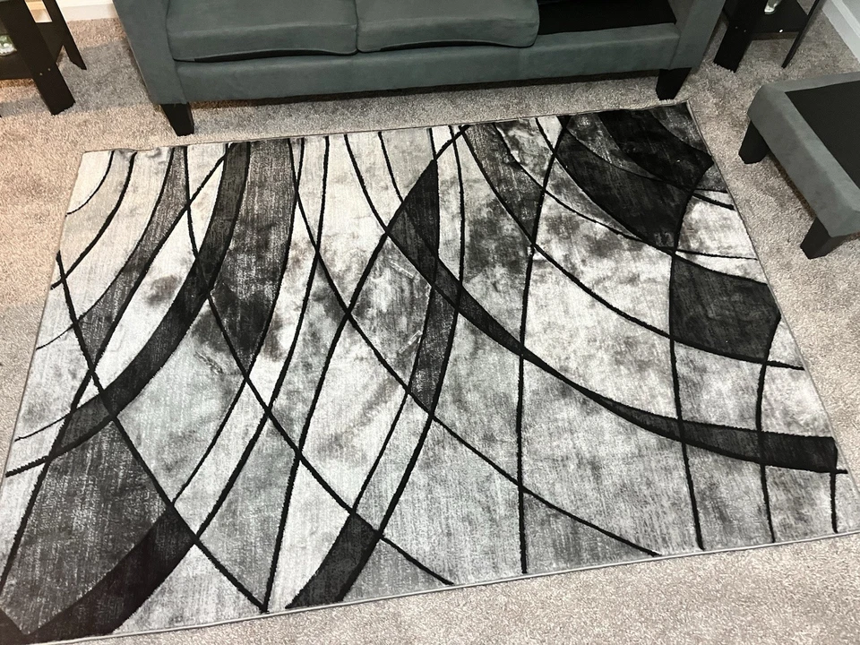 Designer Home 5x7 Pattern Area Rug - Black - Image 3 of 4