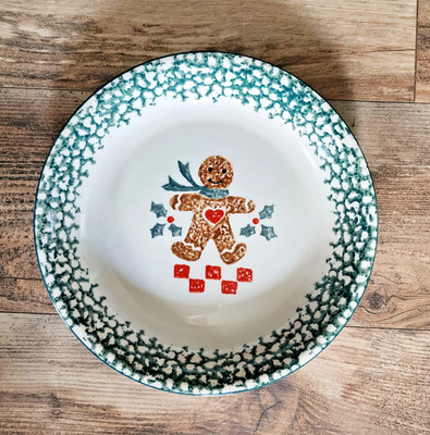 TIENSHAN Folk Craft Gingerbread Pie Serving Plate | 10 1/8'' | Christmas