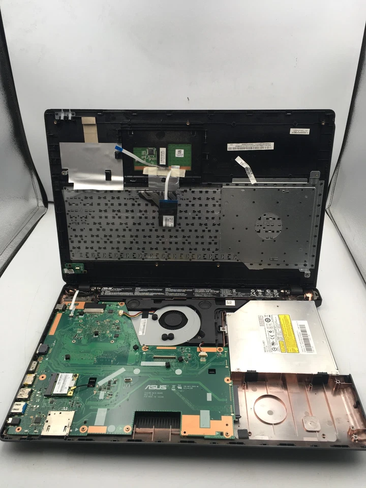 ASUS SONICMASTER X551M - FOR PARTS/NO BOOT - INTEL CELERON N2815 - 2GB RAM - BB! - Image 4 of 4