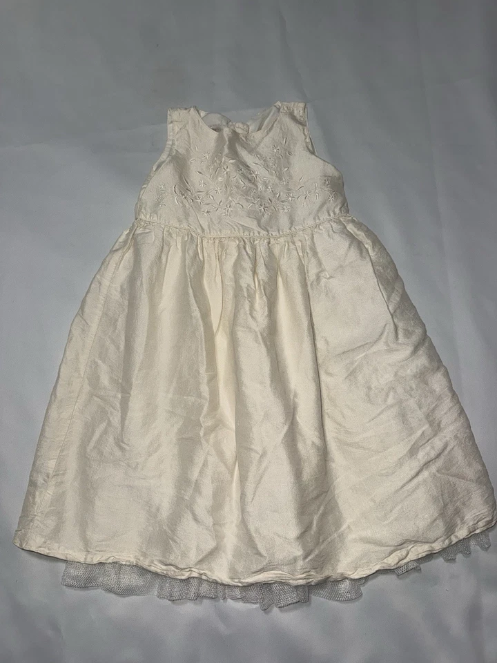 Laura Ashley sleeveless 100 % silk dress girls 4 year ivory embroidery tulle - Image 2 of 4