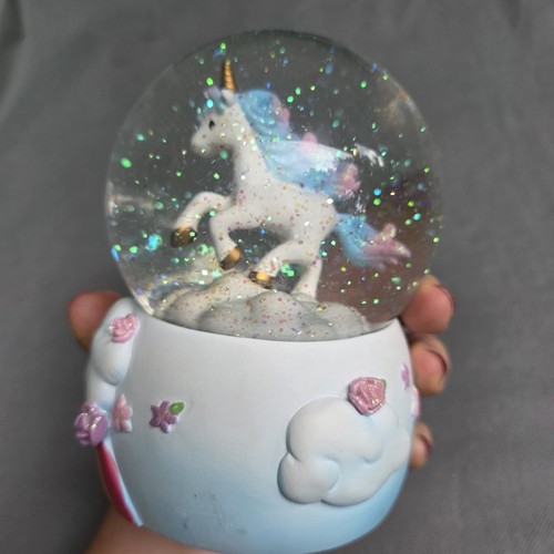 Precious Moments Believe in Magic and Yourself Unicorn Snowglobe Rainbow - Picture 2 of 8