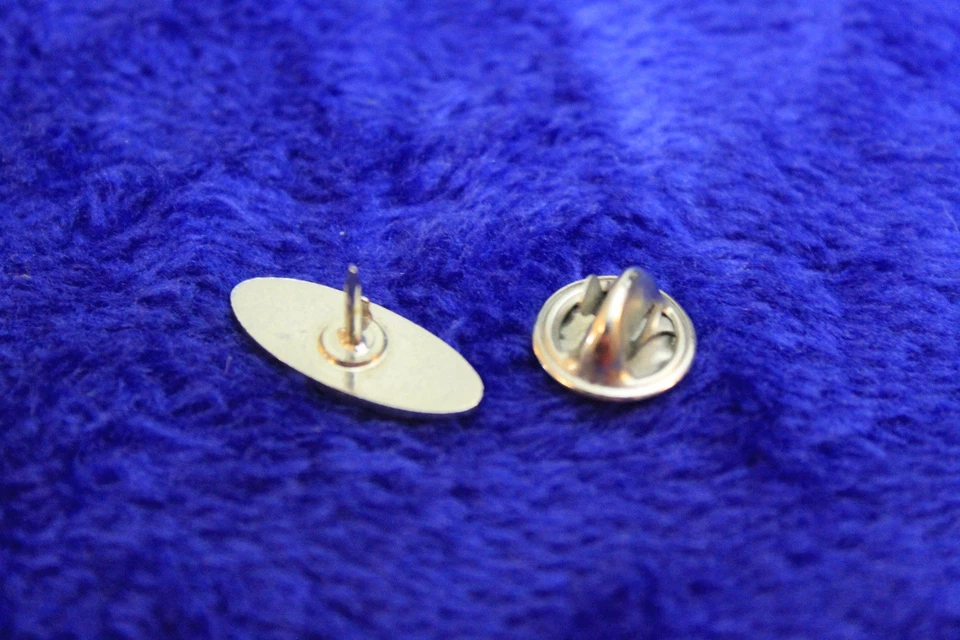 Ford Oval Hat Lapel Pin Accessory Truck Fairlane Mustang Bronco Ranchero Falcon Foto 2 de 4