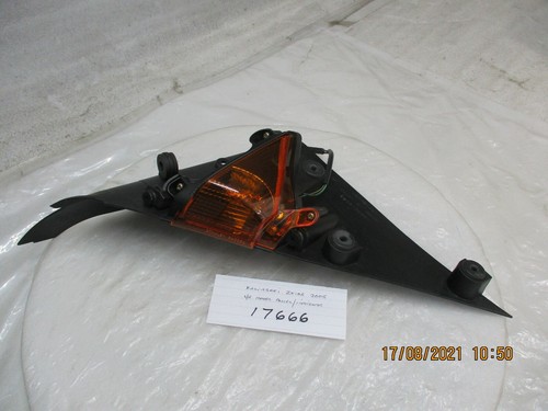 Kawasaki ZX10R 2005 NEU L/H INNENBLENDE UND BLINKER (Box1) (17666)