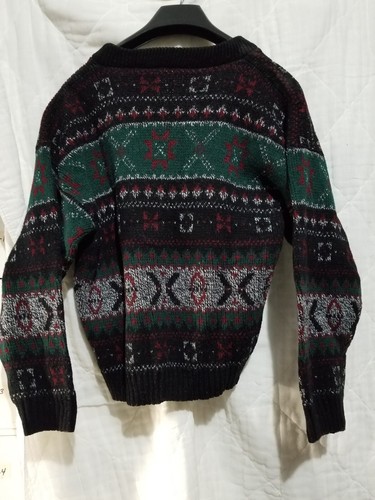 Marks and Michael Crew-Neck Classic Sweater Sz Medium Boys Pullover - Picture 3 of 9