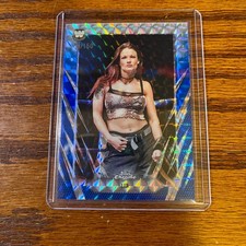 Lita 2026 Topps Chrome WWE #61 Blue Geometric Refractor /150 Wrestling 