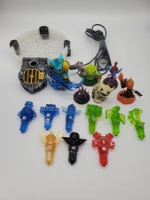 Skylanders Trap Team Lot with Portal, 6 Figures and 9 Traps - Wii, Wii U PS3 PS4