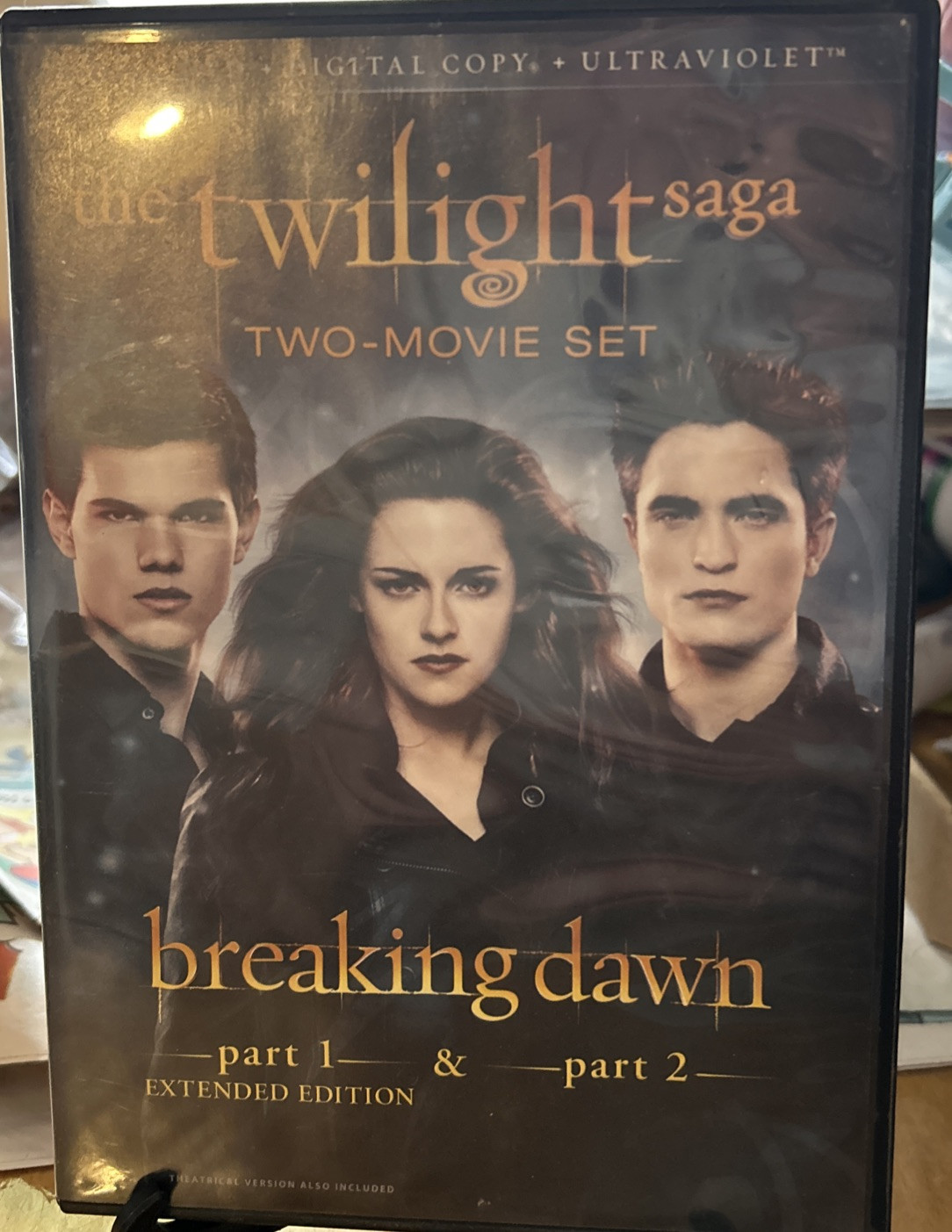 The Twilight Saga: Breaking Dawn, Parts 1 & 2 (2-Disc DVD + Digital Copy + U...