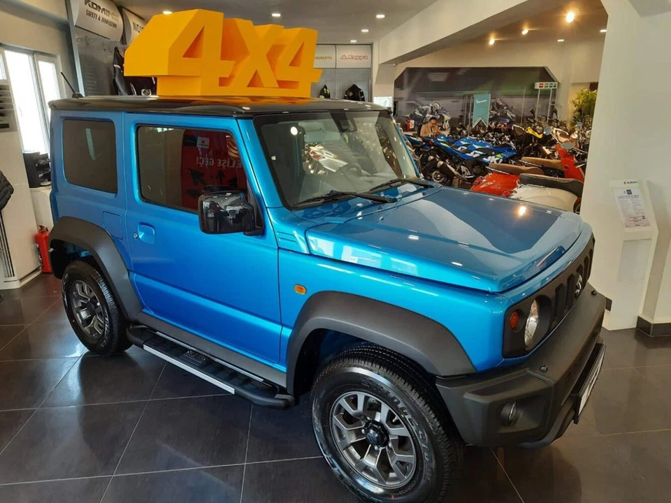 estriberas laterales para Suzuki Jimny AQM-S30 2018-Up Foto 3 de 4