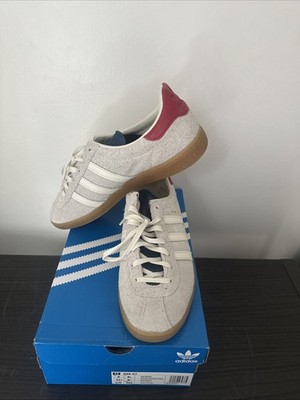 Size 9 - Sneakersnstuff x adidas GT Hometown Love - Paris